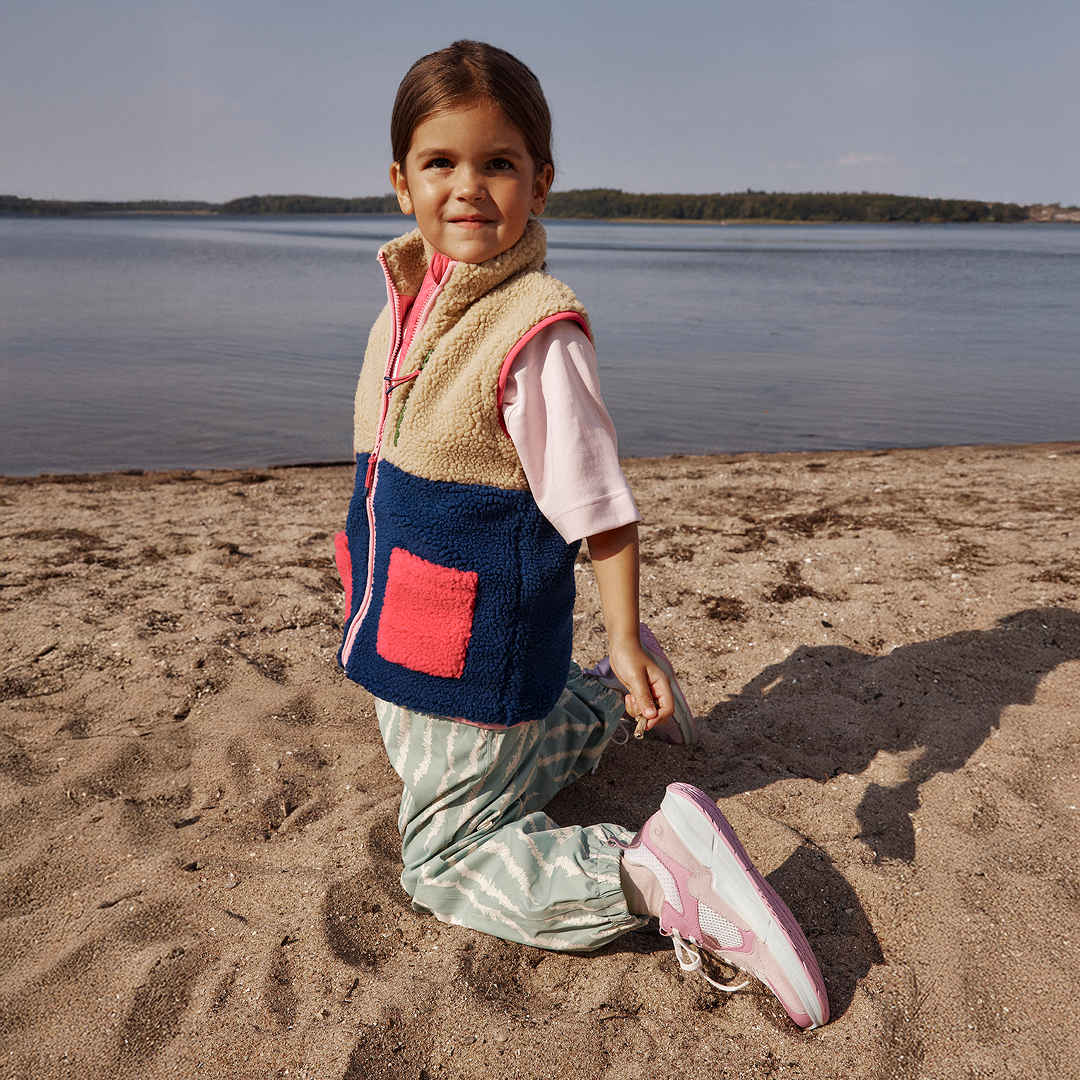 Încălțăminte pentru fete